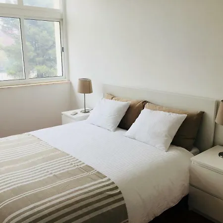 Near The Airport Лісабон